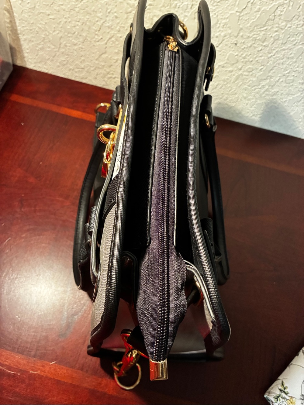 Dasein Crossbody/Satchel with Matching Wristlet - Picture 8 of 11